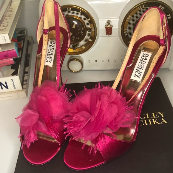 ❌SOLD❌ Badgley Mischka Kiwi Sandal **Never Worn** - Picture 3 of 8